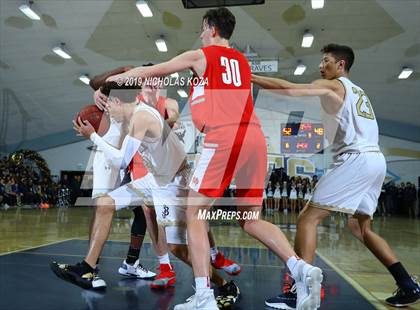 Thumbnail 3 in Mater Dei vs. St. John Bosco photogallery.