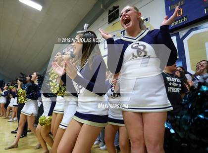 Thumbnail 1 in Mater Dei vs. St. John Bosco photogallery.