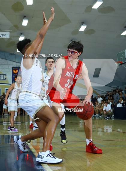 Thumbnail 2 in Mater Dei vs. St. John Bosco photogallery.