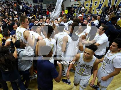 Thumbnail 1 in Mater Dei vs. St. John Bosco photogallery.