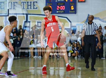 Thumbnail 1 in Mater Dei vs. St. John Bosco photogallery.