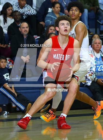 Thumbnail 2 in Mater Dei vs. St. John Bosco photogallery.