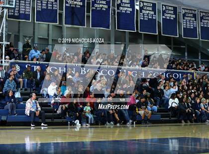 Thumbnail 1 in Mater Dei vs. St. John Bosco photogallery.