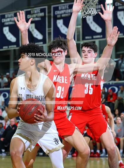 Thumbnail 3 in Mater Dei vs. St. John Bosco photogallery.