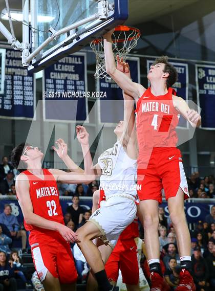 Thumbnail 1 in Mater Dei vs. St. John Bosco photogallery.
