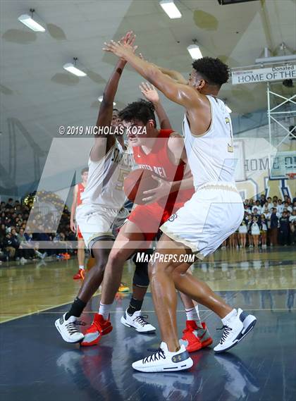 Thumbnail 3 in Mater Dei vs. St. John Bosco photogallery.