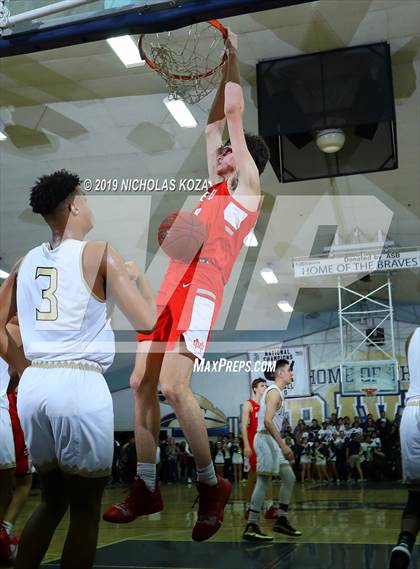 Thumbnail 1 in Mater Dei vs. St. John Bosco photogallery.