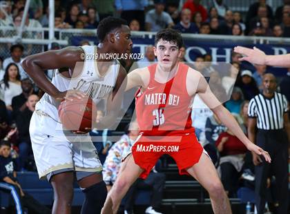 Thumbnail 3 in Mater Dei vs. St. John Bosco photogallery.