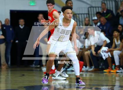 Thumbnail 2 in Mater Dei vs. St. John Bosco photogallery.