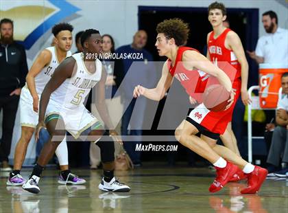 Thumbnail 3 in Mater Dei vs. St. John Bosco photogallery.