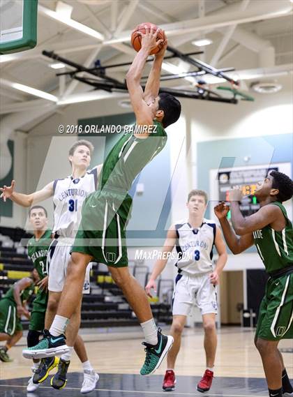 Thumbnail 2 in University City vs Oceanside (Grossmont Winter Tournament) photogallery.