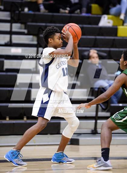 Thumbnail 3 in University City vs Oceanside (Grossmont Winter Tournament) photogallery.