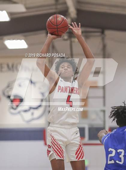 Thumbnail 3 in Madera @ San Joaquin Memorial photogallery.