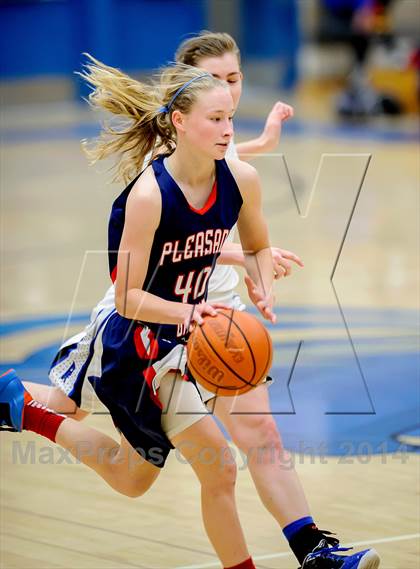 Thumbnail 2 in Pleasant Grove vs Rocklin (Sasha Brown Memorial Tournament) photogallery.
