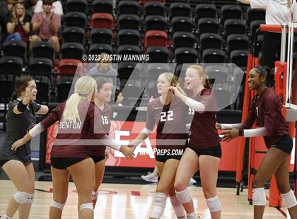 Thumbnail 2 in Paragould vs. Benton (AAA 5A Quarterfinal Playoff) photogallery.