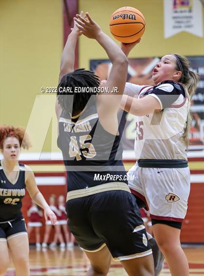 Thumbnail 1 in Kenwood @ Riverdale photogallery.