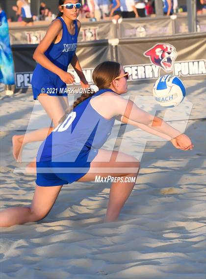 Thumbnail 3 in Xavier College Prep vs. O'Connor (AIA 6A Final)  photogallery.