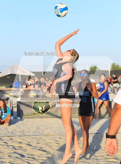Thumbnail 1 in Xavier College Prep vs. O'Connor (AIA 6A Final)  photogallery.