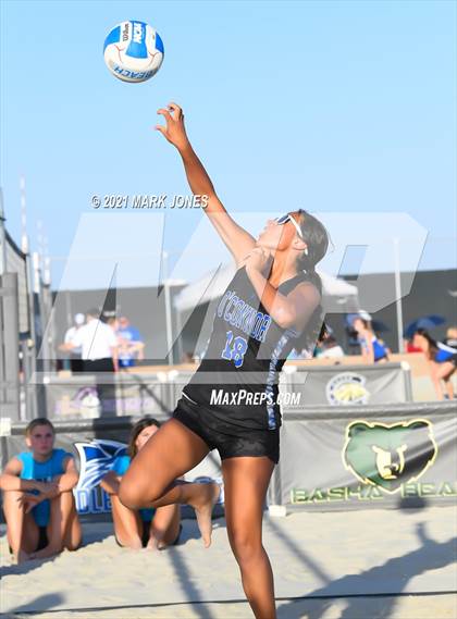Thumbnail 3 in Xavier College Prep vs. O'Connor (AIA 6A Final)  photogallery.
