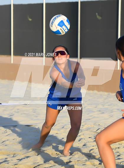 Thumbnail 3 in Xavier College Prep vs. O'Connor (AIA 6A Final)  photogallery.