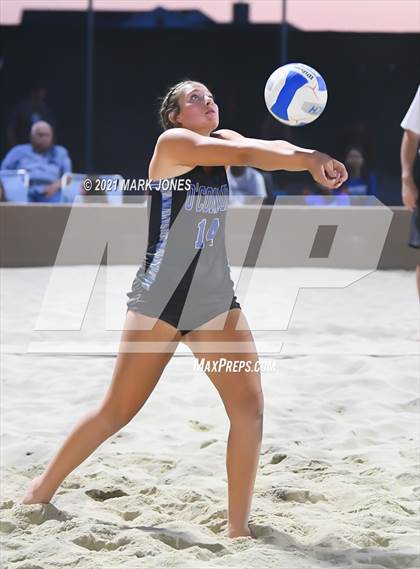 Thumbnail 1 in Xavier College Prep vs. O'Connor (AIA 6A Final)  photogallery.
