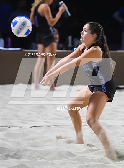 Thumbnail 1 in Xavier College Prep vs. O'Connor (AIA 6A Final)  photogallery.