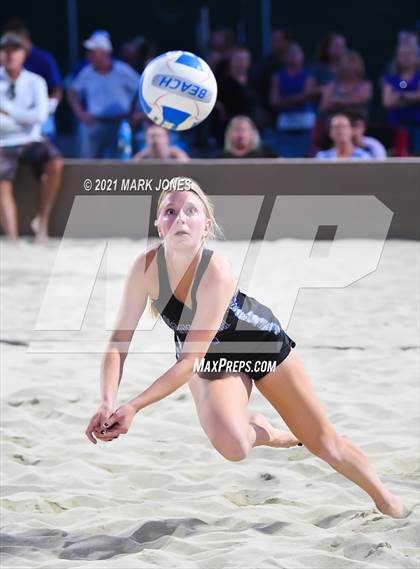 Thumbnail 3 in Xavier College Prep vs. O'Connor (AIA 6A Final)  photogallery.