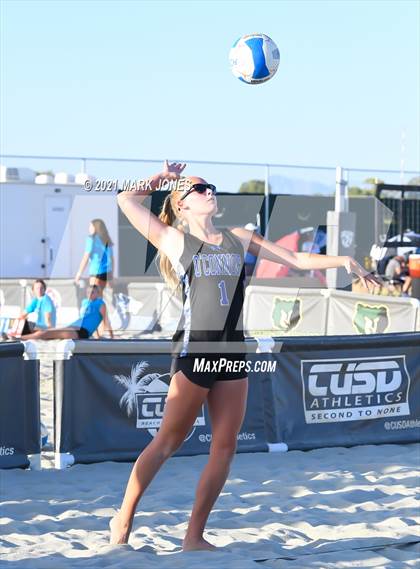 Thumbnail 1 in Xavier College Prep vs. O'Connor (AIA 6A Final)  photogallery.