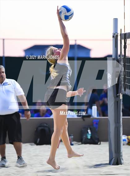 Thumbnail 3 in Xavier College Prep vs. O'Connor (AIA 6A Final)  photogallery.