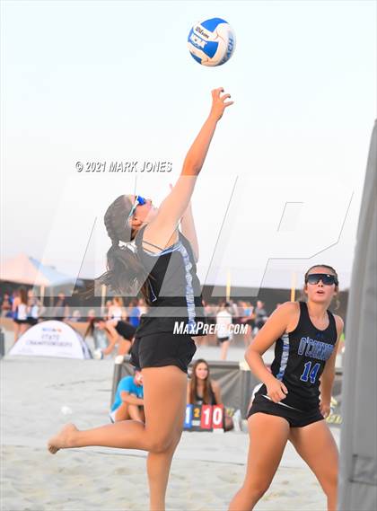 Thumbnail 3 in Xavier College Prep vs. O'Connor (AIA 6A Final)  photogallery.