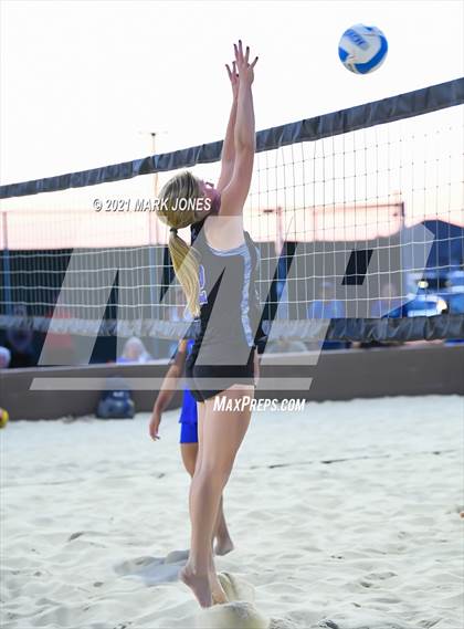 Thumbnail 2 in Xavier College Prep vs. O'Connor (AIA 6A Final)  photogallery.