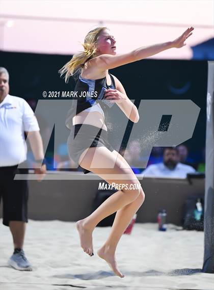 Thumbnail 3 in Xavier College Prep vs. O'Connor (AIA 6A Final)  photogallery.