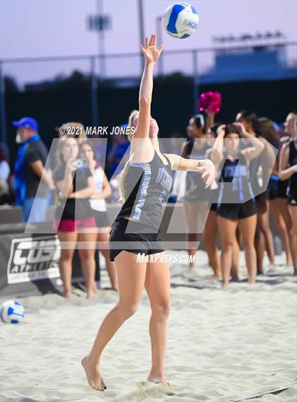 Thumbnail 3 in Xavier College Prep vs. O'Connor (AIA 6A Final)  photogallery.