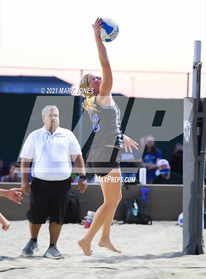Thumbnail 1 in Xavier College Prep vs. O'Connor (AIA 6A Final)  photogallery.