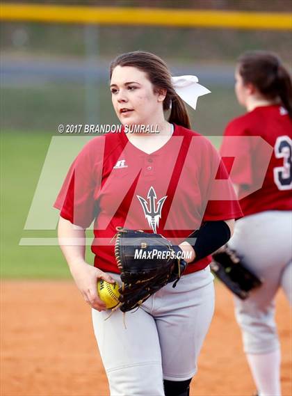 Thumbnail 1 in Maplesville @ Thorsby photogallery.