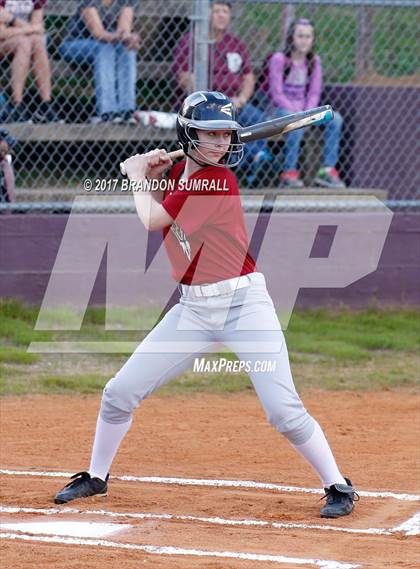 Thumbnail 3 in Maplesville @ Thorsby photogallery.