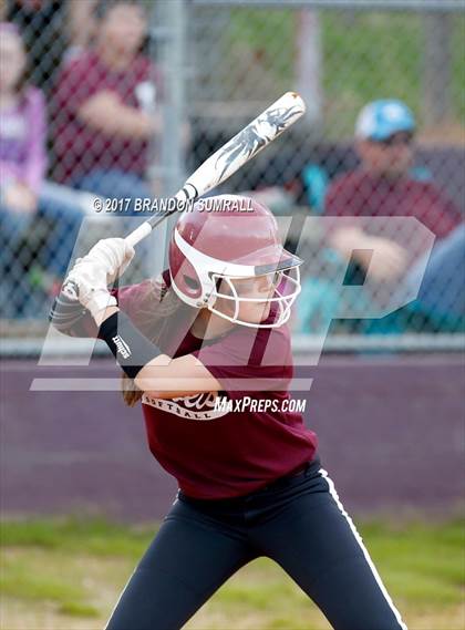 Thumbnail 3 in Maplesville @ Thorsby photogallery.