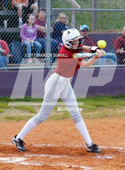 Thumbnail 1 in Maplesville @ Thorsby photogallery.