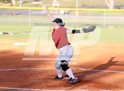 Thumbnail 1 in Maplesville @ Thorsby photogallery.