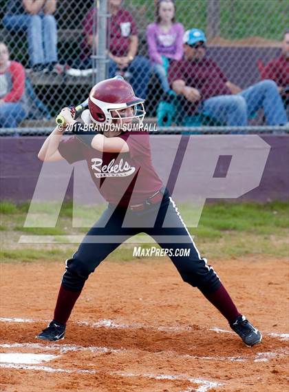 Thumbnail 2 in Maplesville @ Thorsby photogallery.