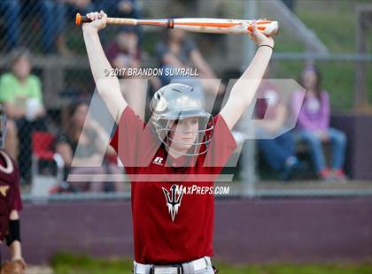 Thumbnail 3 in Maplesville @ Thorsby photogallery.