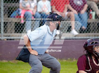 Thumbnail 2 in Maplesville @ Thorsby photogallery.
