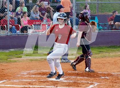 Thumbnail 3 in Maplesville @ Thorsby photogallery.