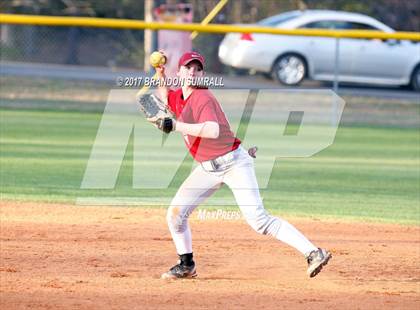 Thumbnail 3 in Maplesville @ Thorsby photogallery.