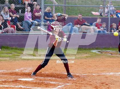 Thumbnail 1 in Maplesville @ Thorsby photogallery.