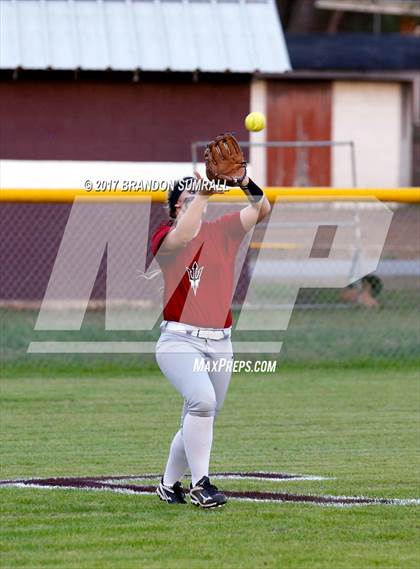 Thumbnail 1 in Maplesville @ Thorsby photogallery.