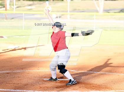 Thumbnail 2 in Maplesville @ Thorsby photogallery.