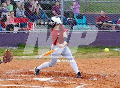 Thumbnail 3 in Maplesville @ Thorsby photogallery.