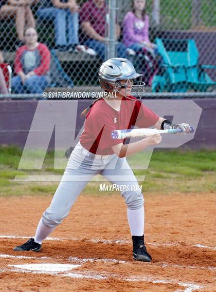 Thumbnail 3 in Maplesville @ Thorsby photogallery.