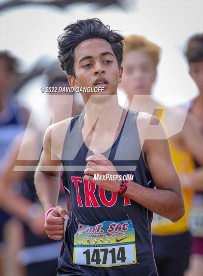Thumbnail 3 in Mt SAC Invitational (Division 1 - Race 72) photogallery.